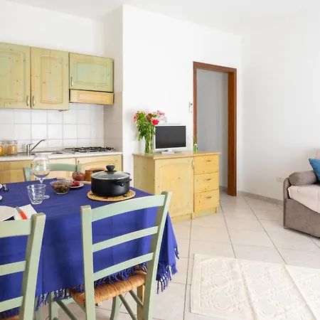 Borgo Di Apartment Badesi