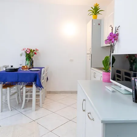 Apartment Borgo Di Badesi