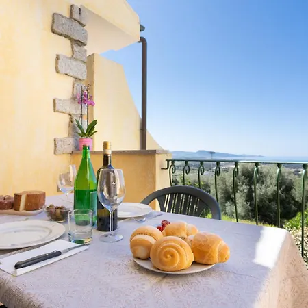 Apartment Borgo Di Badesi